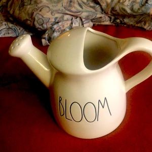 Rae Dunn “BLOOM” water pitcher